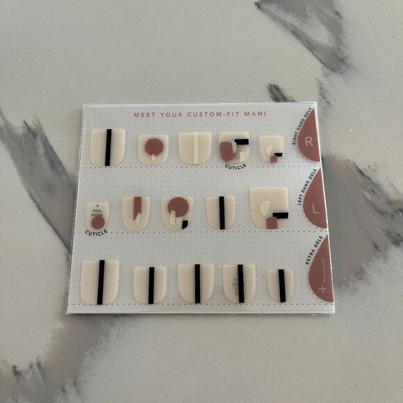 ManiMe Stick-On Gel Manicure - Gilded Geometry - Picture 1 of 3